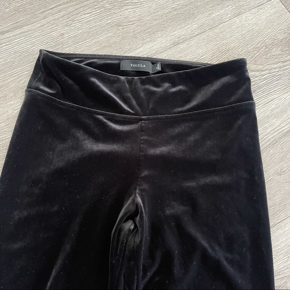 ARITZIA Talula Black Velvet Leggings Size Small - Picture 5 of 10